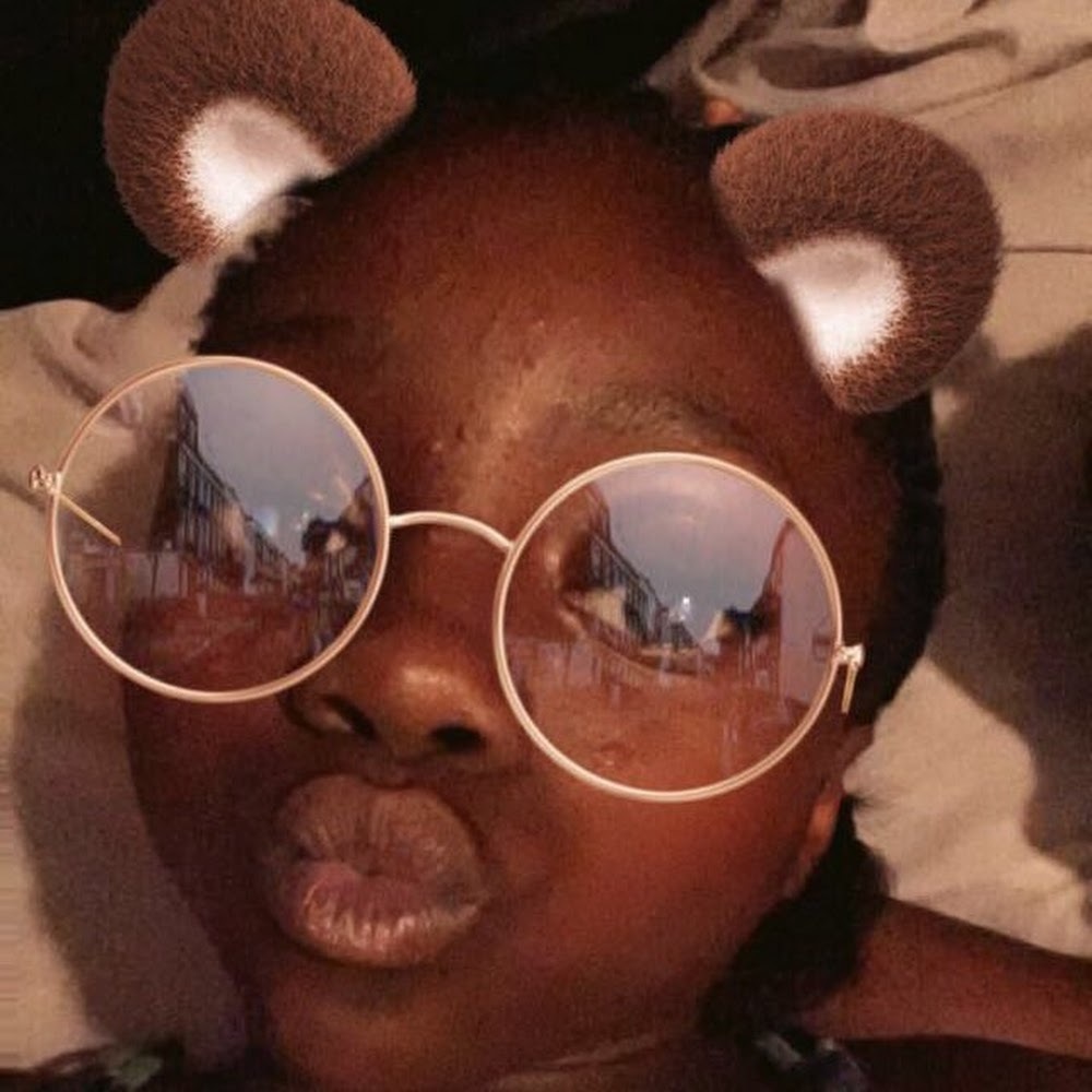 Meet your Posher, Janiya